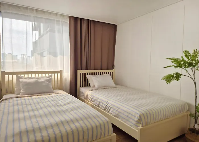 Com'a Hongdae 3bedroom Subway5min *