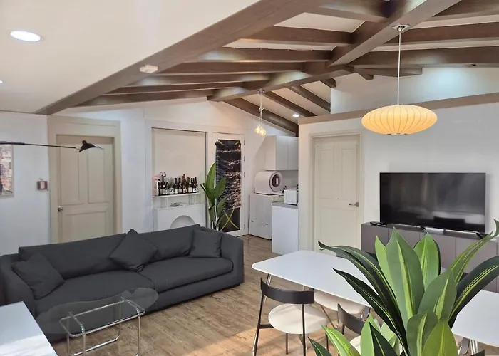Com'a Hongdae 3bedroom Subway5min * ソウル特別市